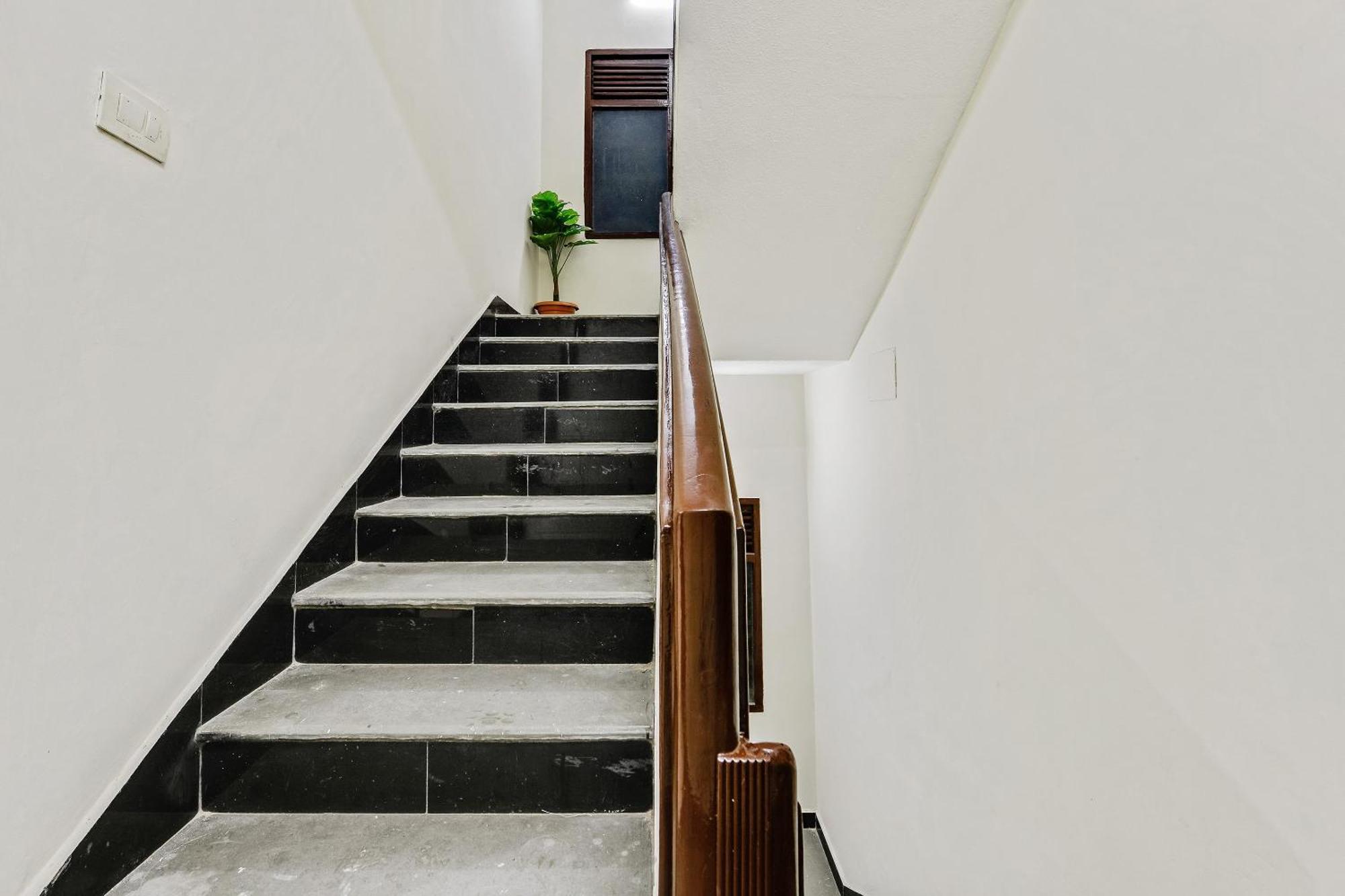 Hotel O Home G-Cloud Near Thirumangalam Metro Station Chennai Luaran gambar
